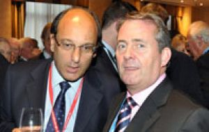 Gibraltar Chief Minister Peter Caruana with Defence minister Dr. Liam Fox  (Photo: Gibraltar Chronicle)