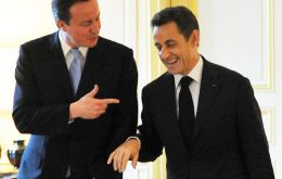 “Oui, mon commandant, tous ensemble” Cameron and Sarkozy  