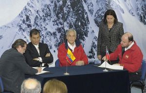 The leaders signed an Antarctica cooperation accord in Punta Arenas 