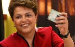 Brazilian president-elect Rousseff showing some cards   
