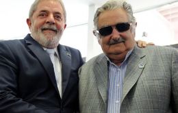 The Uruguayan president (R) and Pte Lula da Silva