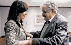 President Mujica publicly thanked his Argentine peer, Cristina Fernandez 