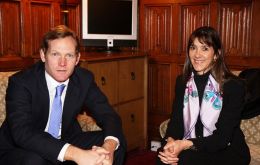 British State Minister for the FCO Jeremy Browne and Colombian Vice Minister for Multilateral Affairs Patti Londoño 
