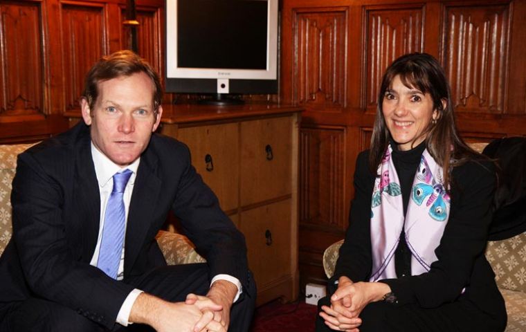 British State Minister for the FCO Jeremy Browne and Colombian Vice Minister for Multilateral Affairs Patti Londoño 