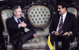 Antonio Patriota and Nicolas Maduro before the press conference 