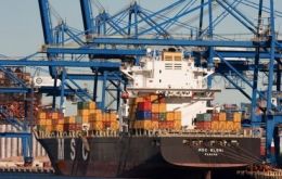 A surge in exports has helped US accounts 