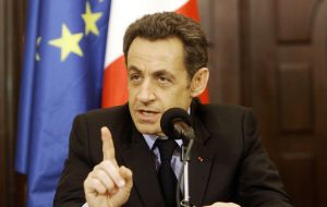 French leader Sarkozy said the Yuan should be included in the SDR currencies basket 