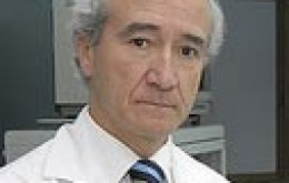 Luis Ibáñez, dean of top ranking Universidad de Chile’s medical school