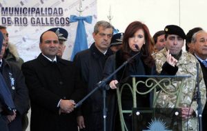 President Cristina Fernandez de Kirchner heads April 2, 29th anniversary (Photo Telam) 