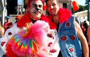 Gay couples celebrate during Carnival festivities (Photo Wikipedia)
