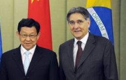 Commerce minister Chen Deming meets counterpart Pimentel 