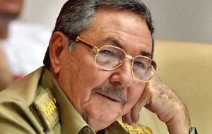 Raul Castro, still walking on the cliff 