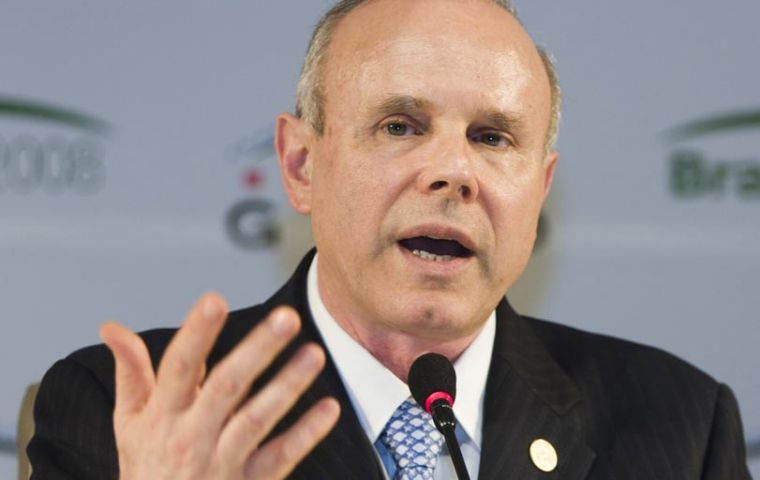 Mantega confident the Brazilian economy is on a sound course 