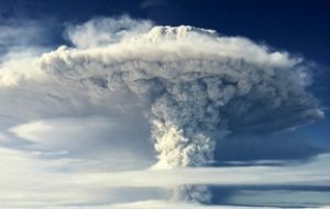 The column of gas and ashes from the eruption was ten kilometres high