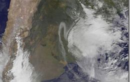 The volcanic ash cloud should cover the whole of Uruguay late evening 