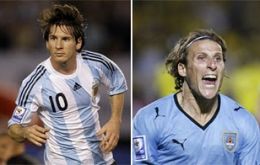 Ladies and gentlemen makes your bets Lionel Messi and Diego Forlan