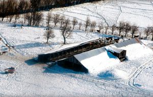 Disaster zone after four days of non-stop snowfalls 