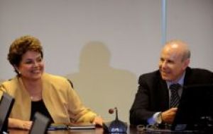 US default or no default, Brazil is prepared say Rousseff and Mantega 