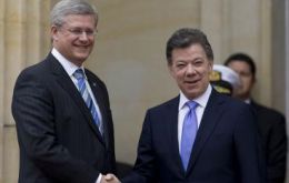 PM Harper and President Santos during the FTA ceremony at Nariño Palace 