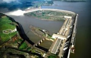 The Itaipú complex shared with Paraguay supplies 25% of the Brazilian consumption
