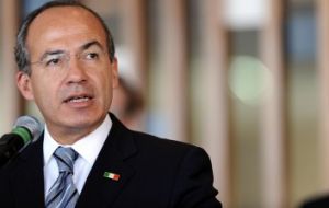 US fully support President Calderon position not to negotiate or yield to the drug cartels 