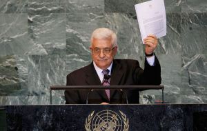 Palestinian leader Mahmoud Abbas submits his request to the UN General Assembly 