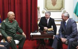 The Venezuelan president during his meeting with a Byelorussian delegation  (Photo AP)