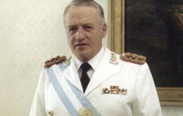 Galtieri receives the presidential sash from Admiral Anaya