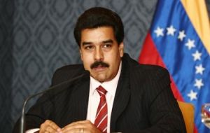 Venezuelan minister Maduro committed to the dignity of his people    