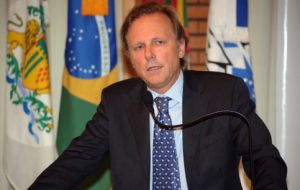 Thomas Zanotto argues Brazil is not prepared for a tsunami of imports 