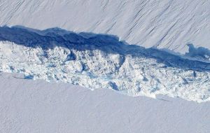 The crack in the ice sheet is advancing at a rate of two metres per day 