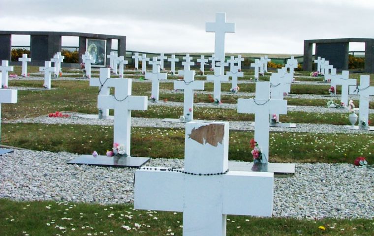 The Argentine Memorial that holds the remains of 234 combatants 