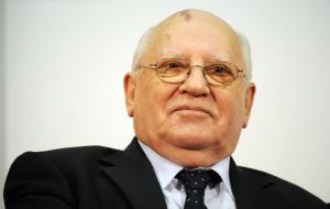 Former Soviet leader Gorbachev called for a rerun of elections 