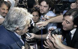 The Uruguayan president tells a journalist “don’t be stupid”