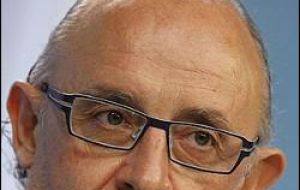 Budget Minister Cristobal Montoro asking for relief from the EU 