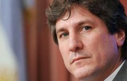 Vice President Boudou warned Argentina wants oil companies that make long term investments 