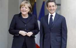 German Chancellor Merkel has campaigned next to Sarkozy in France 