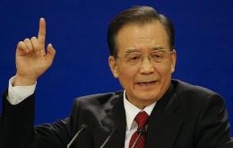 Economic stability is the priority said Premier Wen Jibao 