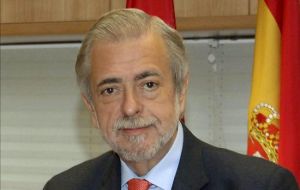 Secretary of State for Public Administration Antonio Beteta