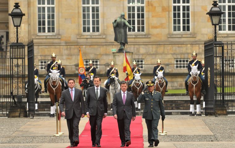 President Santos extended the red carpet to the Spanish leader  (Photo:Pres. Colombia)