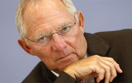 Finance Minister Wolfgang Schaeuble: “Hollande knows the fiscal treaty can’t be changed” 
