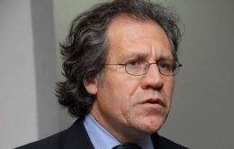 Foreign minister Almagro received full support from all Uruguayan parties in Parliament 