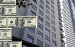 The US dollar the main currency in the real estate industry