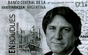 The Boudou bills distributed by protestors along the streets and plazas of Buenos Aires .