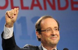 A victorious Hollande with undisputed support travels to Mexico for the G20