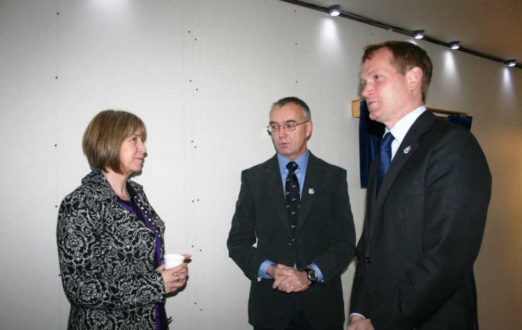 Cheryl Roberts chair of the Falklands fishing companies association, Director John Barton and Minister Jeremy Browne at the event (Photo by PN)