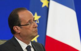Hollande in campaign promised a 75% tax on any annual income beyond 1 million Euros 