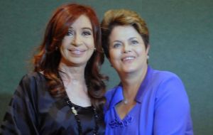 The two ladies, Cristina and Dilma in Los Cabos 