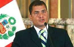 Ecuadorean president announced he will demand the democratic clause be applied to the new government 