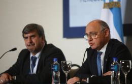 Argentine Foreign minister read the Unasur declaration 